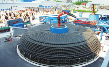 英國(guó)電力供應(yīng)壓力較大、電價(jià)較高，擴(kuò)大電網(wǎng)互聯(lián)互通、擴(kuò)大電力進(jìn)口是鞏固能源安全的重要舉措，為此英國(guó)政府出臺(tái)了一系列鼓勵(lì)政策支持跨國(guó)電網(wǎng)建設(shè)。雖然英國(guó)在政治上脫離歐盟，但仍然離不開(kāi)歐盟統(tǒng)一電力市場(chǎng)