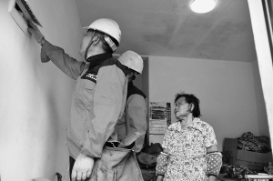 近日，全國多地進入“燒烤”模式，據(jù)預(yù)測，至7月29日，高溫天氣還將持續(xù)。高溫天帶來了防暑降溫需求及相應(yīng)的用電高峰，與此同時，家庭用電安全事故也時有發(fā)生