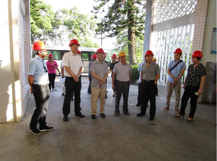 7月16日至17日，國家水利部水電局局長邢援越帶領(lǐng)國家水利部督導(dǎo)檢查組到廣東省樂昌市督導(dǎo)檢查農(nóng)村水電增效擴(kuò)容改造和安全生產(chǎn)工作。期間，檢查組分別對華自科技承接的廣東樂昌張灘右岸電站、廣東樂昌東洛水庫電站增效擴(kuò)容工作進(jìn)行了巡視督導(dǎo)