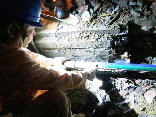 受臺(tái)風(fēng)外圍下沉氣流影響，廣東酷熱天氣持續(xù)，近兩日東莞最高氣溫也逼近40度，全市用電負(fù)荷激增。東莞部分鎮(zhèn)街的個(gè)別區(qū)域出現(xiàn)電力設(shè)備超負(fù)荷運(yùn)行導(dǎo)致跳閘停電的情況