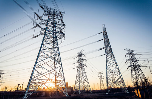 2017年全球輸配電基礎(chǔ)設(shè)施市場收益達992億美元國際商業(yè)智能研究機構(gòu)Visiongain日前發(fā)布全球輸配電基礎(chǔ)設(shè)施市場研究報告稱，2017年，全球輸配電基礎(chǔ)設(shè)施市場收益有望達到992億美元。報告中認為，高壓/超高壓直流輸電系統(tǒng)將成為全球輸配電基礎(chǔ)設(shè)施投資市場的一大亮點