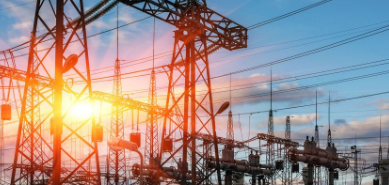 近日，由中國國有企業(yè)華北電力設(shè)計院工程有限公司(NCPE)承建的白俄羅斯最大的變電站正式投運(yùn)。這也是迄今為止中國與白俄羅斯之間最大的電網(wǎng)合作