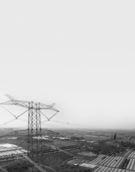 針對60個重點危險點制訂148條有針對性的預控措施，做好9個方面現(xiàn)場管控。今年以來，各級安全管理人員督查1200余人次，抽查工作現(xiàn)場760多個，累計發(fā)現(xiàn)整改問題269項，覆蓋6個地市98個縣公司配電網(wǎng)工作現(xiàn)場