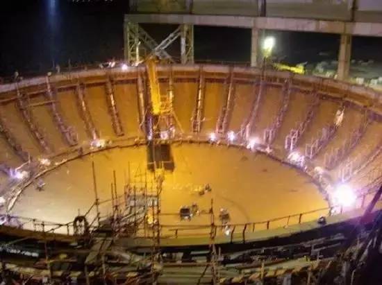 目前，我們已成功研發(fā)出適用于ACPR1000機(jī)組用碳鋼系列的焊條、實(shí)心焊絲、藥芯焊絲、埋弧焊絲焊劑，不銹鋼系列的焊條、實(shí)心焊絲、焊帶焊劑，低合金鋼系列的焊條、金屬粉型藥芯焊絲，鎳基合金系列的焊條和焊絲等核級(jí)焊材。“核電重大專項(xiàng)實(shí)施之前，所有的核級(jí)焊材都是引進(jìn)的