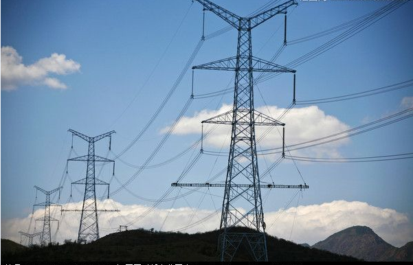 7月31日，國(guó)網(wǎng)河北省電力公司召開(kāi)雄安新區(qū)電網(wǎng)生產(chǎn)準(zhǔn)備專題會(huì)議，超前謀劃部署生產(chǎn)準(zhǔn)備工作，全力服務(wù)雄安新區(qū)建設(shè)發(fā)展。國(guó)網(wǎng)河北電力提出，雄安新區(qū)發(fā)展為企業(yè)及電網(wǎng)發(fā)展帶來(lái)千載難逢的重大歷史機(jī)遇，2018年~2020年是雄安新區(qū)大規(guī)模集中建設(shè)期，供電保障和電網(wǎng)生產(chǎn)準(zhǔn)備工作標(biāo)準(zhǔn)高、任務(wù)重