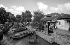 無論是GDP的增速、產(chǎn)業(yè)結構的演變方向，還是以煤為主的能源消費結構，蘇州的經(jīng)濟能源發(fā)展狀況都與全國整體情況極其相似。如今，蘇州已躋身全國“GDP萬億俱樂部”，這使其在城市能源變革發(fā)展中具有更加重要的示范引領作用