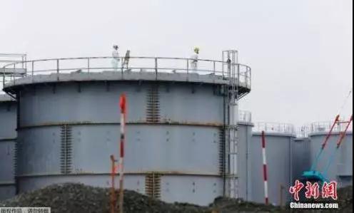 據(jù)日媒報(bào)道，關(guān)于日本東京電力公司福島第一核電站1至4號機(jī)組周圍約1.5公里地層凍結(jié)應(yīng)對核污水的“凍土遮水壁”，東電本月22日對其中廠房西側(cè)剩余約7米未凍結(jié)部分進(jìn)行凍結(jié)。凍結(jié)工作完成需要花費(fèi)數(shù)月，預(yù)計(jì)最快今年秋季完成