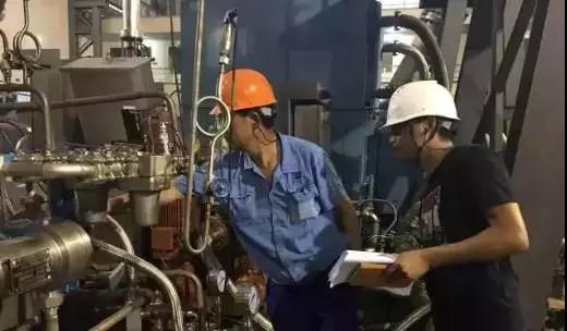 2017年8月21日5時20分，由國內(nèi)自主研發(fā)的三代核電技術(shù)“華龍一號”福清核電5號機(jī)組首臺主給水泵泵組出廠熱態(tài)聯(lián)調(diào)試驗成功完成。主給水泵泵組為核電站二回路的“心臟”，其設(shè)計技術(shù)、制造集成技術(shù)及熱態(tài)試驗技術(shù)均為世界級難題，特別是主給水泵泵組滿負(fù)荷熱態(tài)聯(lián)調(diào)試驗為國內(nèi)核電產(chǎn)品首次成功完成，這標(biāo)志著國內(nèi)制造企業(yè)完全有能力掌握核電高端設(shè)備的核心技術(shù)，為我國三代核電技術(shù)“華龍一號”核電工程建設(shè)和“一帶一路”核電出口戰(zhàn)略方