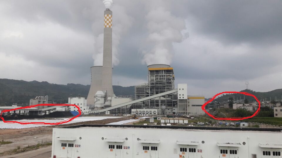 華潤電力六枝火電廠位于多彩貴州省六盤水市六枝特區(qū)巖腳鎮(zhèn)卜底村，這里山清水秀、空氣清新，多彩貴州好多名勝風景區(qū)就在周邊。自從該火電廠建設投產(chǎn)開始，六枝特區(qū)巖腳鎮(zhèn)卜底村的村民就開始了惡夢般的生活