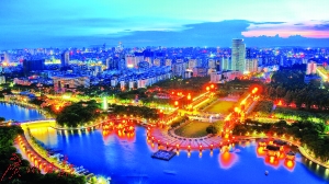 佛山要積極融入粵港澳大灣區(qū)發(fā)展戰(zhàn)略，位于粵港澳大灣區(qū)核心區(qū)域的金融高新技術(shù)服務(wù)區(qū)地位舉足輕重。作為整個粵港澳大灣區(qū)輻射亞太地區(qū)的現(xiàn)代金融產(chǎn)業(yè)后援服務(wù)基地，按常規(guī)負(fù)荷預(yù)測結(jié)果，廣東金融高新區(qū)2020年的負(fù)荷密度與上海大陸家嘴區(qū)域的負(fù)荷密度基本一致