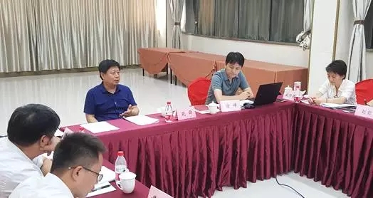 9月8日，國家能源局資質(zhì)中心(以下簡稱資質(zhì)中心)在京組織召開了《增量配電業(yè)務配電區(qū)域劃分實施辦法》討論會。落實7月12日國家發(fā)改委電力體制改革專題會議精神，推動增量配電業(yè)務改革，促進第一批試點項目落地