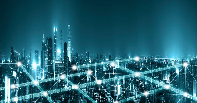 能源是一個(gè)古老的行業(yè)，自人類開(kāi)始利用化石能源以來(lái)，“中心化”的開(kāi)采、運(yùn)輸、消費(fèi)——這一基本模式就從來(lái)沒(méi)有變過(guò)。在全球的大部分區(qū)域，能源的生產(chǎn)中心與消費(fèi)中心往往存在地理分隔，因?yàn)榇笮碗姀S的選址通常取決于一次能源的地理分布，而較少考慮負(fù)荷集中區(qū)域所在的位置，如火電廠建設(shè)在煤礦附近、水電廠建在水資源豐富區(qū)域