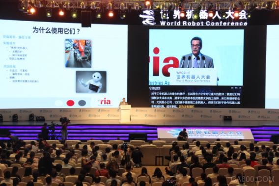 
                    
	8月23日，為期5天的2017世界機器人大會在北京亦創(chuàng)國際會展中心盛大開幕。據(jù)了解，此次機器人大會涵括了工業(yè)機器人、服務機器人、特種機器人等領域，ABB、發(fā)那科、KUKA、安川、新松、哈工大機器人、廣州數(shù)控、康力優(yōu)藍、優(yōu)必選等國內(nèi)外知名企業(yè)同臺競技，展示了各具特色的機器人產(chǎn)品