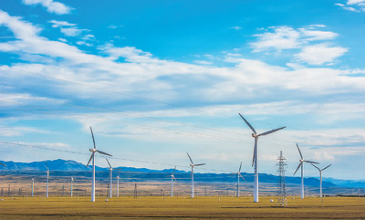 
	中國(guó)儲(chǔ)能網(wǎng)訊：11月6日至17日，新一輪聯(lián)合國(guó)氣候變化會(huì)議就《巴黎協(xié)定》的實(shí)施細(xì)則展開進(jìn)一步商討。這個(gè)氣候協(xié)定尋求在本世紀(jì)結(jié)束化石燃料時(shí)代，轉(zhuǎn)向風(fēng)能、太陽(yáng)能和其他清潔能源