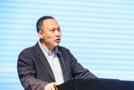 
	中國儲能網(wǎng)訊：11月22-24日，“2017全國大型風(fēng)能設(shè)備行業(yè)年會暨產(chǎn)業(yè)發(fā)展論壇” 在浙江杭州市召開，本屆年會以“綠色制造 綠色發(fā)展 綠色未來”為主題。大會設(shè)：主題報(bào)告、主題對話、專題論壇等；共邀請來自業(yè)內(nèi)的四十余位專家、主題對話與分享，參會人數(shù)超500人