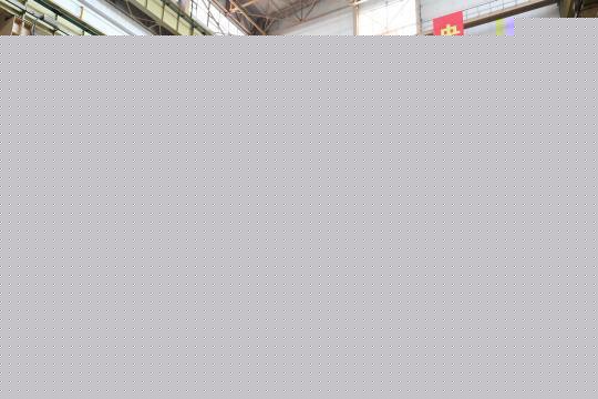     世界單機(jī)容量最大的白鶴灘100萬(wàn)千瓦水電機(jī)組首臺(tái)座環(huán)于17日在哈電集團(tuán)電機(jī)公司水電分廠通過(guò)驗(yàn)收，驗(yàn)收方中國(guó)長(zhǎng)江三峽集團(tuán)公司機(jī)電工程局黨委書(shū)記、副局長(zhǎng)胡偉明表示：“這標(biāo)志著白鶴灘水電站機(jī)組制造進(jìn)入了重要階段，是中國(guó)水電邁向世界水電‘無(wú)人區(qū)’的重要一步。”


白鶴灘水電站是中國(guó)長(zhǎng)江三峽集團(tuán)公司開(kāi)發(fā)的金沙江下游河段梯級(jí)的第二級(jí)電站，建成后將僅次于三峽水電站，成為世界第二大水電站