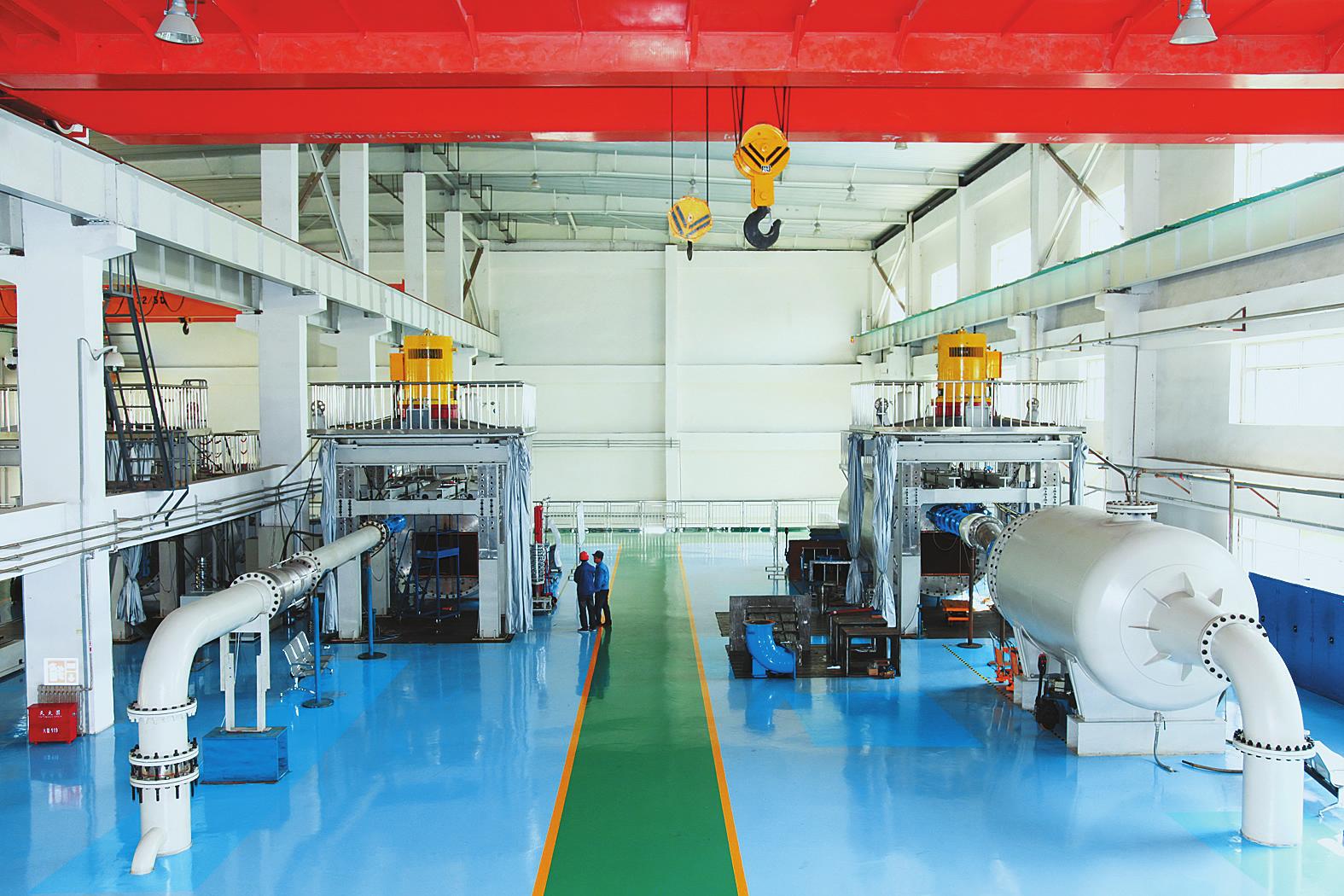 
 
圖為哈電機全新的水力試驗大廳。
8月3日，全球在建規(guī)模最大、裝機規(guī)模世界第二的白鶴灘水電站主體工程全面建設(shè)，標志著我國將開啟世界水電百萬千瓦級機組新時代