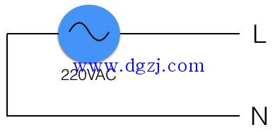 
        	單相電與三相電的區(qū)別及三相電機(jī)接法 
單相電源的兩根線分別為火線和零線，標(biāo)記為L(zhǎng)和N。而三相電源的三根火線標(biāo)記為L(zhǎng)1, L2, L3, 中性線標(biāo)記為N
