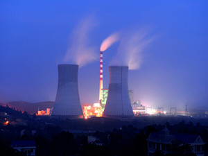 
            	2017年12月26日，國家能源局召開2018年全國能源工作會議，部署了2018年能源重點工作任務。其中包括：聚焦煤炭和煤電，深入推進供給側(cè)結(jié)構(gòu)性改革，堅決奪取煤炭去產(chǎn)能任務決定性勝利，大力化解煤電過剩產(chǎn)能