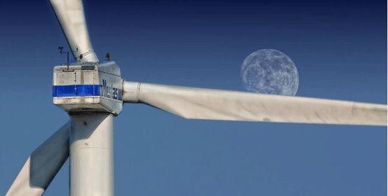 
            	2018年新年第一天，德國在能源轉(zhuǎn)型過程中跨越了象征性的里程碑，可再生能源首次短暫覆蓋了全部用電量。 去年全年，全球第四大經(jīng)濟體對可再生能源需求總量的貢獻率達到36．1％