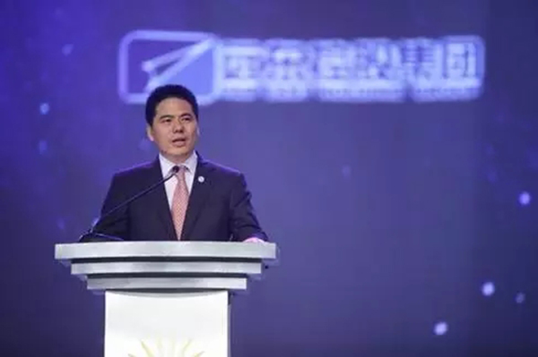 
                
	
                    
	隨著互聯(lián)網(wǎng)的快速滲透，現(xiàn)在的商業(yè)環(huán)境已經(jīng)進(jìn)入了一個(gè)不確定的時(shí)代。有人把這個(gè)階段總結(jié)為“VUCA時(shí)代”，V（Volatile）即波動(dòng)的，U（Unpredictable）即不可預(yù)知的，C（Complex）即復(fù)雜的，A（Ambiguous）即模糊的