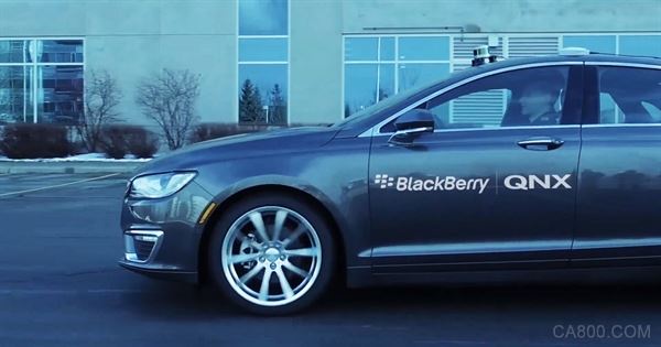 
                    
	智能汽車浪潮正吸引互聯(lián)網(wǎng)、通信、芯片等各行各業(yè)參與。黑莓公司CEO程守宗（John Chen）日前在北美國際汽車展(NAIAS)上，宣布推出一款軟件網(wǎng)絡(luò)安全產(chǎn)品——BlackBerry Jarvis，旨在降低智能網(wǎng)聯(lián)汽車的安全代碼驗證效率