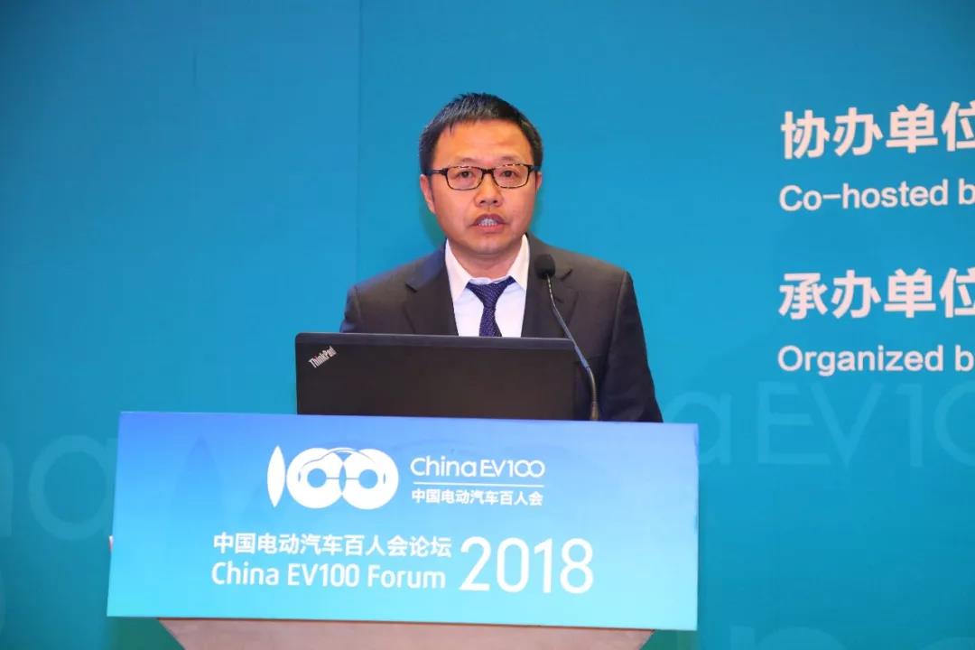 
	大家好！我是來(lái)自深圳貝特瑞的賀雪琴，借此機(jī)會(huì)首先感謝一下今天到會(huì)的很多領(lǐng)導(dǎo)、老師和我們的同行朋友們。正是他們長(zhǎng)時(shí)間對(duì)貝特瑞的關(guān)心支持，才使得貝特瑞在鋰離子電池材料的經(jīng)營(yíng)上面取得了一點(diǎn)點(diǎn)成績(jī)