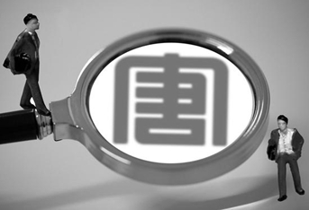 
                
	
                    
	預(yù)計(jì)，大唐發(fā)電2017 年實(shí)現(xiàn)歸屬于上市公司股東的凈利潤(rùn)與上年同期相比，將實(shí)現(xiàn)扭虧為盈，實(shí)現(xiàn)合并報(bào)表歸屬于上市公司股東的凈利潤(rùn) 128,000 萬元到 175,000 萬元。

	

	大唐發(fā)電2017年業(yè)績(jī)預(yù)盈主要受以下因素影響：（一）為優(yōu)化公司資產(chǎn)結(jié)構(gòu)，2016 年度公司出售了“煤化工及關(guān)聯(lián)項(xiàng)目”，減少公司合并口徑歸屬于上市公司股東的凈利潤(rùn)約 55.18 億元，是導(dǎo)致 2016 年度虧損的主要因