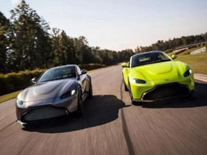 
                
	
                    
	近日，伴隨著英國首相特雷莎˙梅的首次訪華，中英兩國經(jīng)貿(mào)界互動變得格外熱鬧。在中國市場成為其全球第三大單一市場之后，阿斯頓˙馬丁正式對外宣布了為中國市場制定的總額達(dá)6.2億英鎊(約合人民幣54.4億元)的五年貿(mào)易及投資計劃