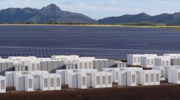 
	中國儲能網(wǎng)訊：在特斯拉在澳大利亞建成了全球最大的鋰電池儲能系統(tǒng)后，南澳大利亞政府計劃與特斯拉再度合作。


	近日，南澳大利亞州政府宣布，約 5 萬戶住宅將安裝太陽能電池板和特斯拉電池（13.5千瓦時的Powerwall 2家用電池組）