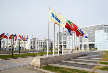 
                
	
                    
	日前，國(guó)家工商總局商標(biāo)評(píng)審委員會(huì)認(rèn)定，天合光能股份有限公司的6475323號(hào)“天合光能”商標(biāo)獲得中國(guó)馳名商標(biāo)保護(hù)。此前，“天合光能”已經(jīng)成為常州市知名商標(biāo)、江蘇省著名商標(biāo)