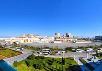 
                
	
                    
	2月7日，啟迪桑德發(fā)布公告稱，公司2017年度內(nèi)新增的城鄉(xiāng)環(huán)衛(wèi)一體化業(yè)務(wù)運(yùn)營(yíng)服務(wù)合同235份，年度合同額合計(jì)約103,075.40萬(wàn)元，項(xiàng)目運(yùn)營(yíng)期內(nèi)合同額累計(jì)為1,231,556.76萬(wàn)元。公司自2014年至2017年12月31日，正在履行的環(huán)衛(wèi)服務(wù)合同共計(jì)487項(xiàng)，年合同額合計(jì)235,125.14萬(wàn)元，項(xiàng)目運(yùn)營(yíng)期內(nèi)合同額累計(jì)為3,139,636.39萬(wàn)元