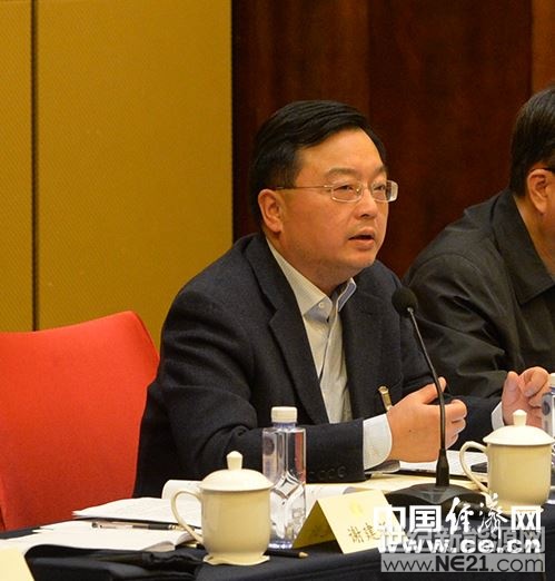 推動(dòng)電動(dòng)汽車產(chǎn)業(yè)高質(zhì)量發(fā)展，是有效緩解能源和環(huán)境壓力的客觀要求，是更好滿足人民日益增長(zhǎng)的美好生活需要的迫切要求，也是加快汽車產(chǎn)業(yè)轉(zhuǎn)型升級(jí)、培育新的經(jīng)濟(jì)增長(zhǎng)點(diǎn)和國(guó)際競(jìng)爭(zhēng)優(yōu)勢(shì)的戰(zhàn)略要求。我國(guó)新能源電動(dòng)汽車產(chǎn)業(yè)和充電基礎(chǔ)設(shè)施建設(shè)規(guī)模發(fā)展迅速，短短幾年我國(guó)已成為世界上電動(dòng)汽車保有量、建成投運(yùn)充電樁最多的國(guó)家