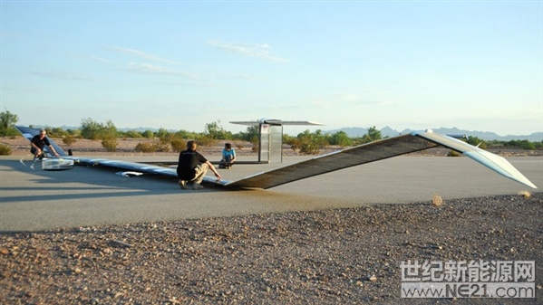 請接招，特斯拉。位于英國阿賓頓的初創(chuàng)公司——Oxis能源公司的研究人員正在利用鋰和硫的組合制造電池