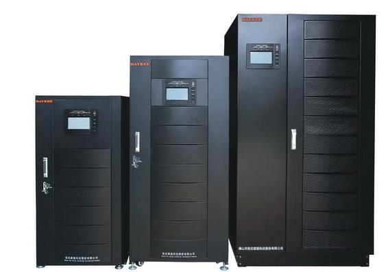 
	2017年中國(guó)不間斷電源（UPS）發(fā)展現(xiàn)狀


	 


	UPS是能夠持續(xù)穩(wěn)定、不間斷提供電能的儲(chǔ)能型電源設(shè)備，應(yīng)用領(lǐng)域廣泛 。不間斷電源（UPS）主要由主機(jī)、儲(chǔ)能部件構(gòu)成，能夠提供持續(xù)、穩(wěn)定、不間斷電能供應(yīng)的電力電子設(shè)備，是綜合利用電力電子、計(jì)算機(jī)、網(wǎng)絡(luò)、嵌入式軟件、蓄電池管理、高可靠性配電等技術(shù)的儲(chǔ)能型電源設(shè)備及整體解決方案，應(yīng)用于信息、通信、電力、金融、制造業(yè)、交通運(yùn)輸、醫(yī)療衛(wèi)生、建筑、軍工、航天航空等領(lǐng)域，可歸納為工業(yè)設(shè)備、通信基站、數(shù)據(jù)中心三大應(yīng)用領(lǐng)域