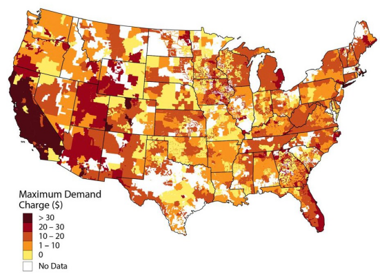 
	中國(guó)儲(chǔ)能網(wǎng)訊：新的調(diào)查研究表明，美國(guó)各州的商業(yè)客戶中，有25％以上的客戶通過(guò)與太陽(yáng)能發(fā)電系統(tǒng)一起部署電池存儲(chǔ)系統(tǒng)進(jìn)一步降低電力成本。也許令人驚訝的是，一些客戶提供的最佳經(jīng)濟(jì)機(jī)會(huì)是在科羅拉多州、密歇根州和格魯吉亞等州