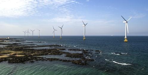  　　近日，韓國(guó)能源部表示，將提高對(duì)海上風(fēng)電場(chǎng)運(yùn)營(yíng)商的激勵(lì)，并減少對(duì)生物質(zhì)能生產(chǎn)商的補(bǔ)貼，以促進(jìn)更多的環(huán)保能源。
 

 
韓國(guó)將提高對(duì)海上風(fēng)電場(chǎng)運(yùn)營(yíng)商的激勵(lì)
 
　　貿(mào)易、工業(yè)和能源部表示，將根據(jù)對(duì)環(huán)境的影響和對(duì)幫助實(shí)現(xiàn)清潔能源目標(biāo)的貢獻(xiàn)，調(diào)整可再生能源的激勵(lì)比率