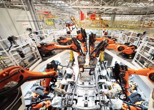 
                    
	


	近年來，以信息通信技術(shù)(ICT)與制造業(yè)深度融合為核心的新工業(yè)革命正在加速孕育，美國稱之為“再工業(yè)化”，日本稱之為“工業(yè)智能化”，德國則稱之為“工業(yè)4.0”。


	


	工業(yè)4.0的出現(xiàn)引發(fā)了巨大的變化，其將ICT和生產(chǎn)制造深度融合，重新定義了制造業(yè)