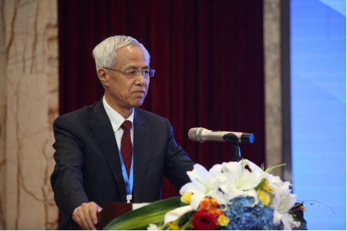 　　5月20日，中國(guó)海上風(fēng)電業(yè)務(wù)發(fā)展與風(fēng)險(xiǎn)管理研討會(huì)在北京召開。本次會(huì)議由中國(guó)分布式能源創(chuàng)新應(yīng)用聯(lián)盟主辦，中國(guó)大地財(cái)產(chǎn)保險(xiǎn)股份有限公司承辦