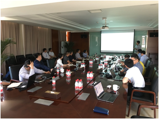                         2018年5月30日，由嘉澤新能主辦召開的“海上風(fēng)電項(xiàng)目整體解決方案技術(shù)交流會(huì)”于寧夏嘉澤集團(tuán)本部正式拉開帷幕，天源科創(chuàng)副總經(jīng)理方書華攜海上風(fēng)電項(xiàng)目解決方案團(tuán)隊(duì)與嘉澤新能總經(jīng)理等高層領(lǐng)導(dǎo)及技術(shù)骨干就海上風(fēng)電項(xiàng)目展開了深度交流。 此次交流中，天源科創(chuàng)團(tuán)隊(duì)圍繞海上風(fēng)電項(xiàng)目，就“中國(guó)海上風(fēng)電發(fā)展現(xiàn)狀及前景”及“海上風(fēng)電項(xiàng)目技術(shù)及整體解決方案”等相關(guān)議題進(jìn)行了全面的分享與深度剖析