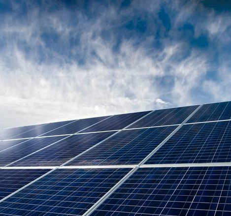 
	中國儲能網訊：日前據(jù)悉，總部位于美國科羅拉多州的公用事業(yè)公司Xcel能源公司已經提交了一項計劃，計劃表明將退役兩座煤電廠，增加可再生能源和天然氣的產能，并部署27.5MW的太陽能發(fā)電設施。


	



	Xcel能源公司表示，為了進一步降低太陽能發(fā)電和儲能項目的成本，在其剛剛提交的電力資源計劃中，列出了首選的科羅拉多州能源計劃組合