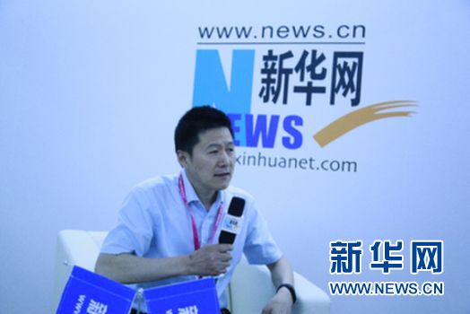 



　　新華網(wǎng)北京6月13日電（張世祥） 以“創(chuàng)新驅(qū)動(dòng)發(fā)展，科技改善環(huán)境”為主題的第十六屆中國(guó)國(guó)際環(huán)保展覽會(huì)近日在京開幕。

　　在此次展會(huì)上，新華網(wǎng)邀請(qǐng)到南京常榮聲學(xué)股份有限公司（下稱“常榮聲學(xué)”）董事長(zhǎng)張榮初在展會(huì)現(xiàn)場(chǎng)訪談間進(jìn)行了采訪