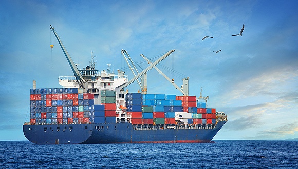                         6月12日晚間，中國動(dòng)力（600482.SH）公告稱，擬分別以22.9億元和11.8億元，收購中國船舶重工集團(tuán)有限公司(下稱“中船重工集團(tuán)”)持有的兩公司股權(quán)，收購資金來源是募集資金和現(xiàn)金。 兩家公司分別是陜西柴油機(jī)重工有限公司(下稱“陜柴重工”)、重慶齒輪箱有限責(zé)任公司(下稱“重齒公司”)