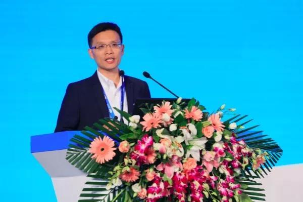 
	中國儲能網(wǎng)訊：“2018年國內(nèi)動力電池總規(guī)模預(yù)計(jì)達(dá)到230—240GWh，但需求端今年總體規(guī)模65GWh?！?


	這是高工產(chǎn)研(GGII)院長羅煥塔在“中國(青海)鋰產(chǎn)業(yè)與動力電池國際高峰論壇”上做的預(yù)測，這也直接證實(shí)了甚囂塵上的國內(nèi)動力電池產(chǎn)能過剩言論