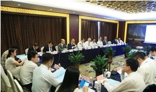 
	中國儲能網(wǎng)訊：國家發(fā)展改革委、商務(wù)部發(fā)布了《外商投資準入特別管理措施(負面清單)(2018年版)》(以下簡稱2018年版負面清單)。涉及金融、交通運輸、商貿(mào)流通、專業(yè)服務(wù)、制造、基礎(chǔ)設(shè)施、能源、資源、農(nóng)業(yè)等各領(lǐng)域，共22項開放措施
