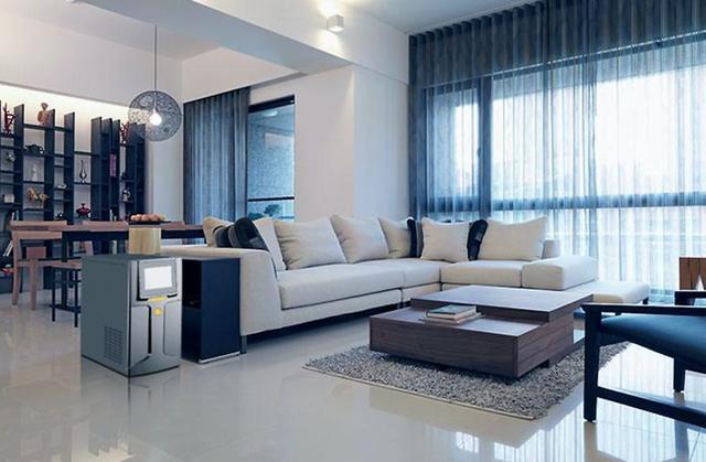 
			              鈦酸鋰電池的使用使其拿不到高額補(bǔ)助，造成公司陣痛，而儲(chǔ)能市場(chǎng)的乏力是珠海銀隆失敗的最大原因。
珠海銀隆又雙叒叕出事了，其旗下南京銀隆新能源有限公司位于南京市溧水經(jīng)濟(jì)開發(fā)區(qū)的新能源(產(chǎn)業(yè)園)商用車不動(dòng)產(chǎn)項(xiàng)目，被江蘇省高級(jí)人民法院依據(jù)民事裁定被查封，查封期限自2018年7月20日起到2021年7月19日止