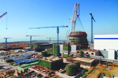 
                    

8月8日上午10時42分，AP1000三代核電自主化依托項目海陽核電1號機組首次達到臨界，機組正處于低功率狀態(tài)穩(wěn)定運行。后續(xù)，在完成一系列低功率物理試驗后，機組將進行首次汽輪機帶核沖轉(zhuǎn)與并網(wǎng)工作