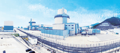 
                    

近日，三門核電1號機(jī)組首次達(dá)到100%滿功率運行。
 
　　三門核電1號機(jī)組于今年4月25日開始首次裝料，6月21日反應(yīng)堆首次達(dá)到臨界，6月27日首次利用核蒸汽成功沖轉(zhuǎn)汽輪機(jī)至額定轉(zhuǎn)速，6月30日4時48分首次并網(wǎng)成功