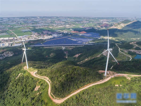                                         
	　　浙江長興弁山風力發(fā)電場位于浙江省長興縣，是浙江省首個低風速區(qū)域風電項目，于2015年8月并網(wǎng)發(fā)電。運行3年期間總上網(wǎng)電量約1.5億千瓦時(度)，相當于每年減少1.7萬噸標準煤使用量，減少二氧化碳排放4.6萬噸，有效促進節(jié)能減排，為長興縣經(jīng)濟發(fā)展提供綠色清潔能源