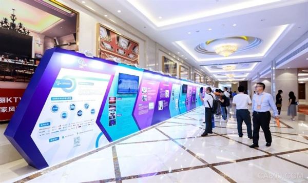 
                      
  2018長三角工業(yè)互聯(lián)網(wǎng)峰會(huì)宣布，G60科創(chuàng)走廊九城將加大合作力度，攜手推動(dòng)IIoT協(xié)同創(chuàng)新。

	


	 


	G60科創(chuàng)走廊 

  工業(yè)互聯(lián)網(wǎng)(IIoT)是全球新一輪產(chǎn)業(yè)競爭的焦點(diǎn)，也正成為長三角地區(qū)新工業(yè)革命的關(guān)鍵